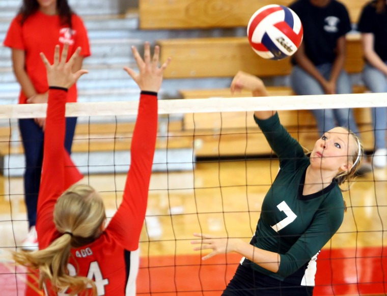 Ellison wins battle of Lady Eagles 2-0